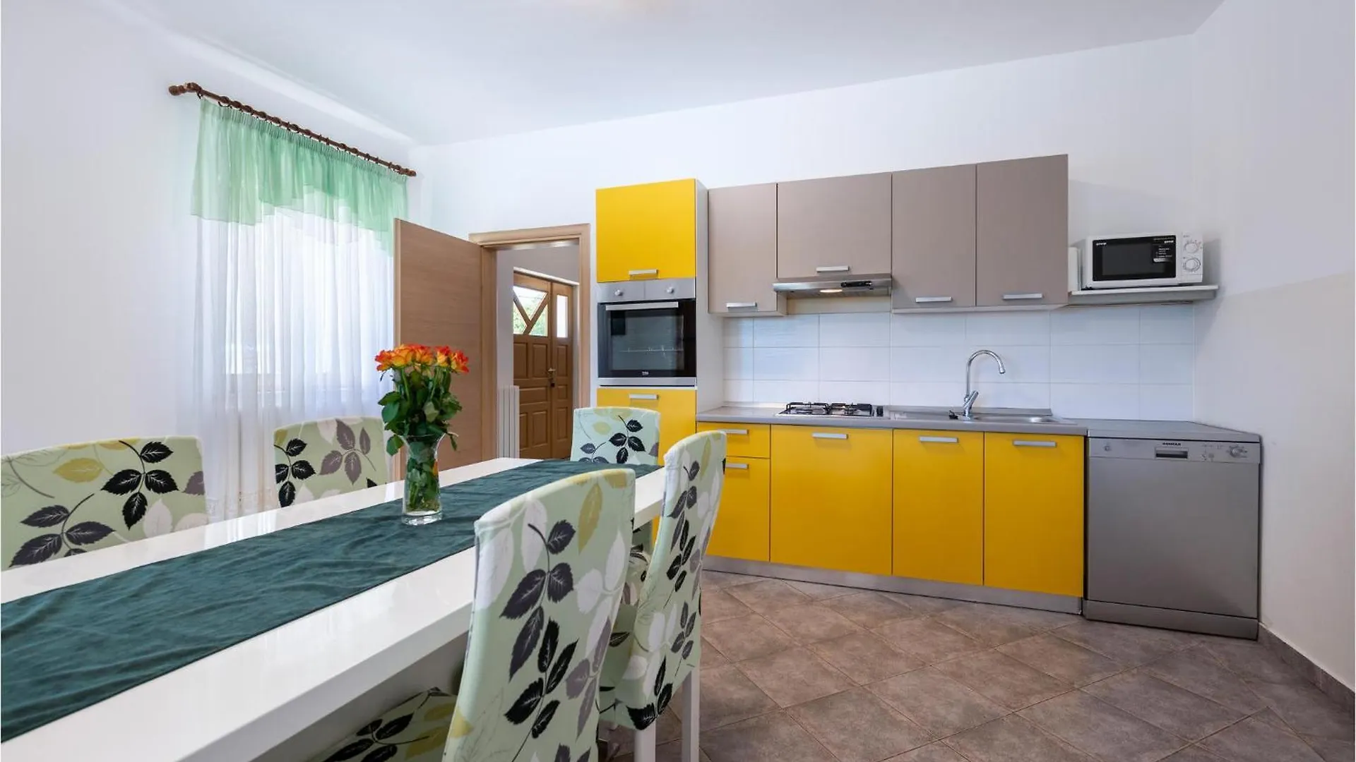 Lovely Home In Susnjevica With Kitchen